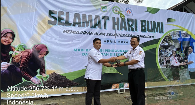 Aksi Hijau Lampaui Pagar Sekolah: SMPN 3 Kepanjen Peringati Hari Bumi 2026 dengan Tanam Pohon dan Edukasi Sampah